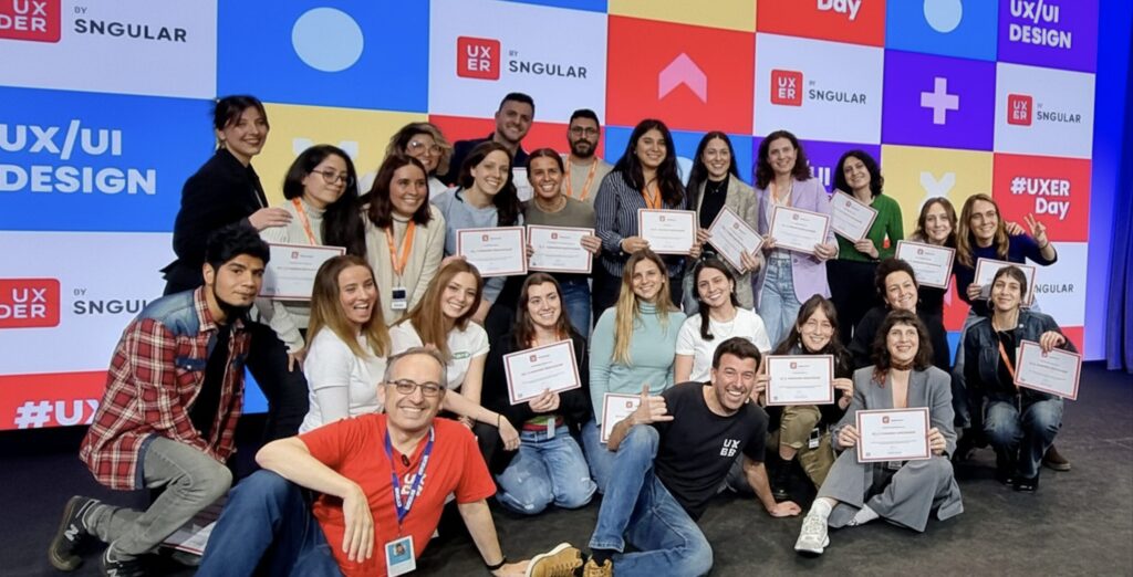 ¿Vale la pena un Bootcamp UX/UI? Depende de cada persona... Pero es una manera genial de empezar en el sector con buen pie... ¡Y si es con UXER School, con una gran sonrisa!